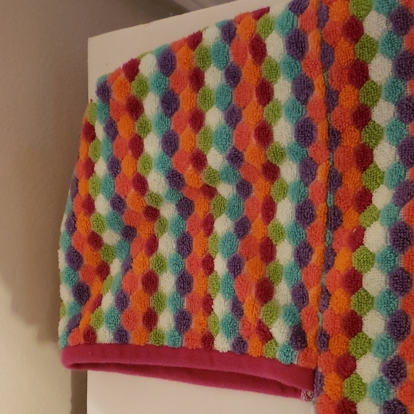 2 Large Hooded towels, handmade - Picture 7 of 9